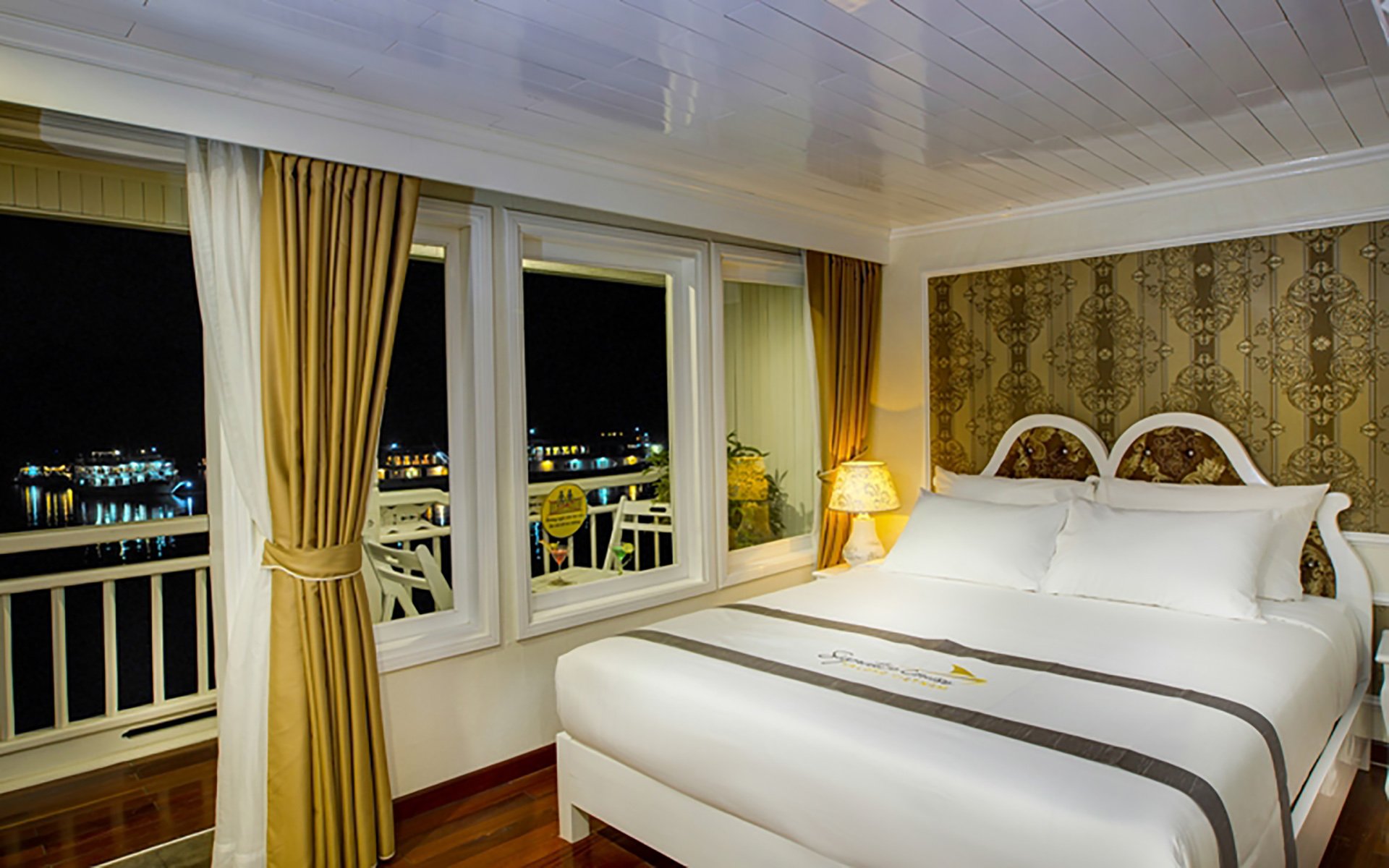 Signature Royal Cruise Luxury Cruise Halong Bay  Vietnam