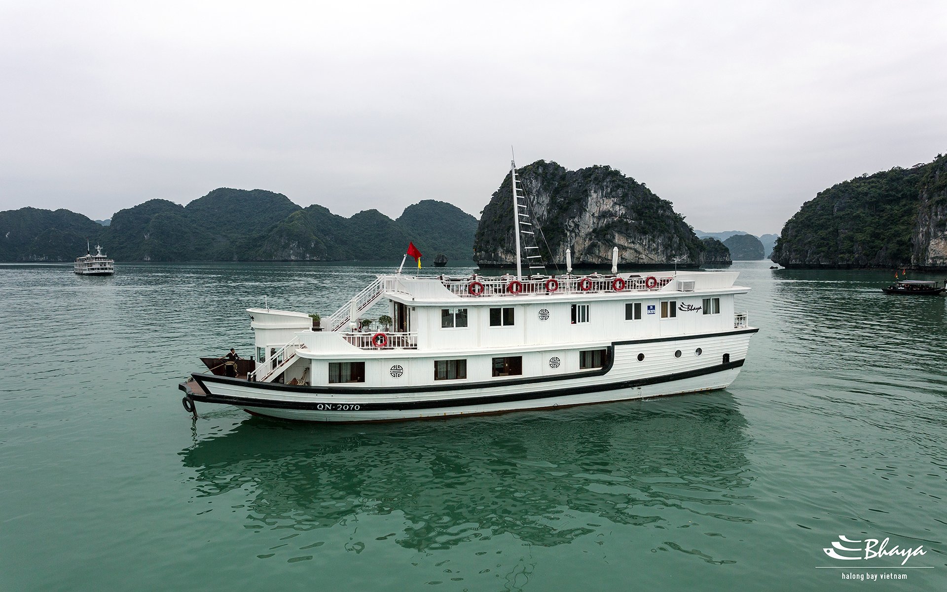 Bhaya Cruise - Mid-Range Cruise in Halong Bay, Vietnam