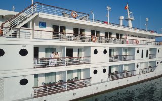 paradise luxury cruise halong