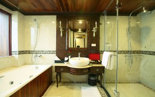 Suite Premium Bathroom