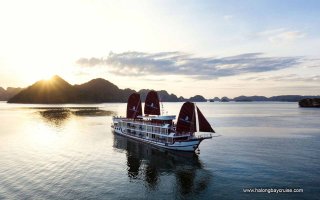 Perla Dawn Sails Cruise