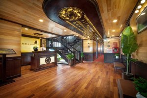 Perla Dawn Sails Cruise