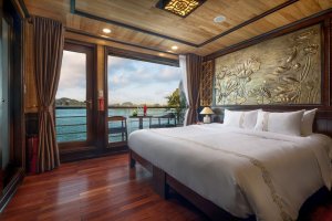 Perla Dawn Sails Cruise