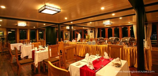 Pelican Cruise- Restaurant