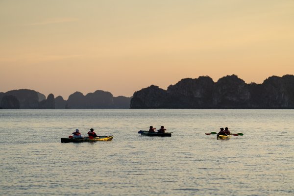 Halong Bay in November: Cool, Dry, and Surprisingly Peaceful